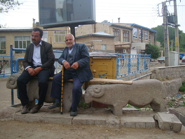 قوچ سنگی روستای ایوند - اصغر آقا و حاج علی اکبر