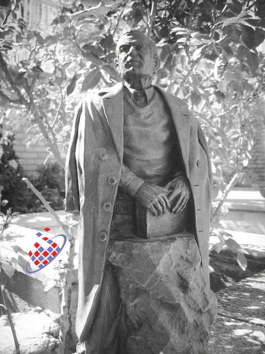 مجسمه استاد محمدحسین شهریار- عکس  از توفیق وحیدی آذر - Tofigh Vahidi Azar -Mohammad Hossein Shahryar