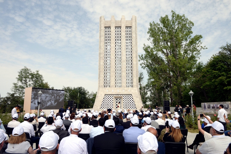 مقبره و یادمان ملا پناه واقف - شوشا -آذربایجان